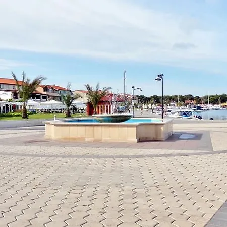 Holiday Sandra Regi بيت للعطل